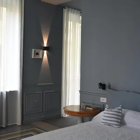 Maccus Naples