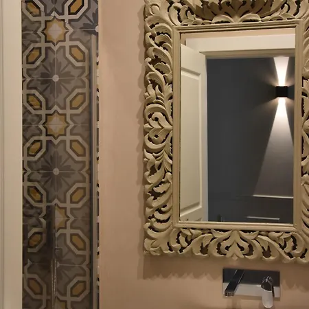 לינה וארוחת בוקר Maccus 4*